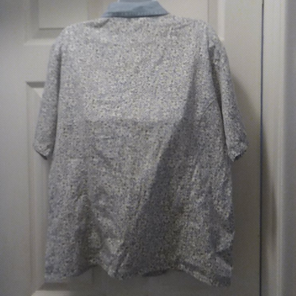 Cherokee 18 W Zippered Flowered Shirt - Picture 7 of 9